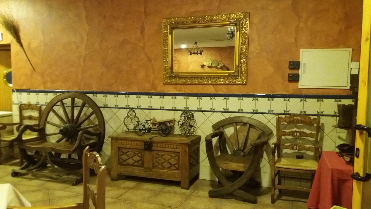 Hostal Seseña Luaran gambar