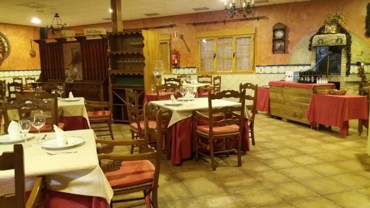Hostal Seseña Luaran gambar